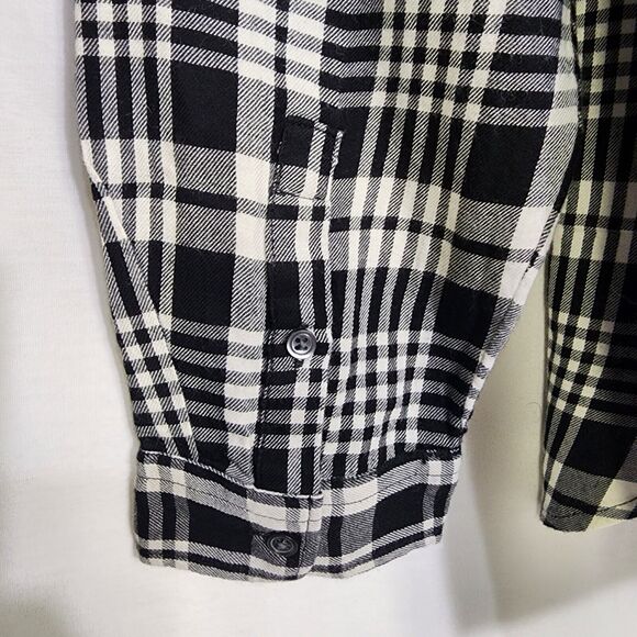 Talbots Women Top Medium Black White Plaid Popover Split Neck Long Sleeve Blouse - Picture 13 of 13